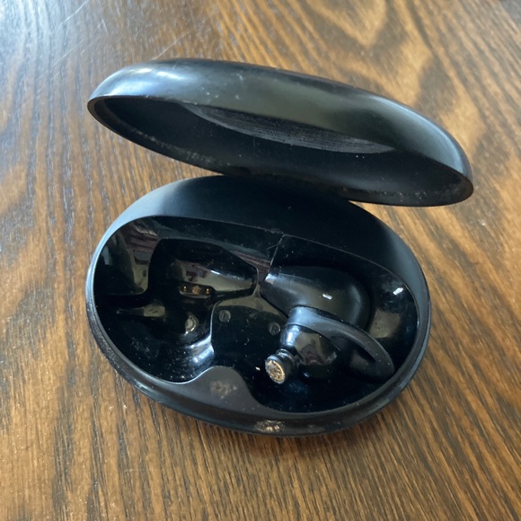 Anker Soundcore life dot 2NC Right wireless earbud and charging case - Picture 1 of 5